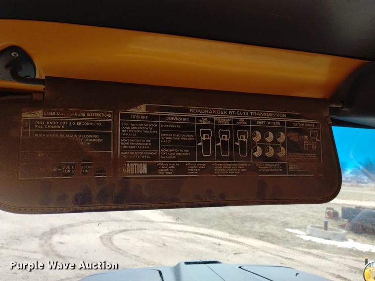 image for item DQ6036 1991 Ford L8000 dump truck