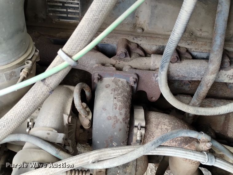 image for item DQ6036 1991 Ford L8000 dump truck