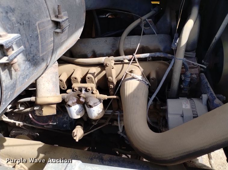 image for item DQ6036 1991 Ford L8000 dump truck