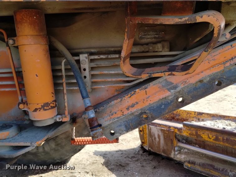 image for item DQ6037 1984 John Deere  770A motor grader