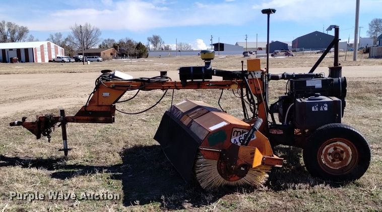 image for item DQ6038 M-B Company 53MH broom