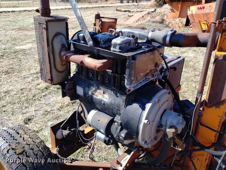 image for item DQ6038 M-B Company 53MH broom