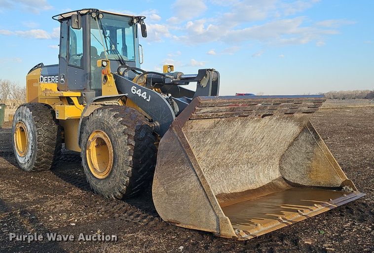 image for item DQ8653 2007 John Deere 644J wheel loader