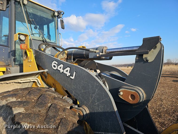 image for item DQ8653 2007 John Deere 644J wheel loader