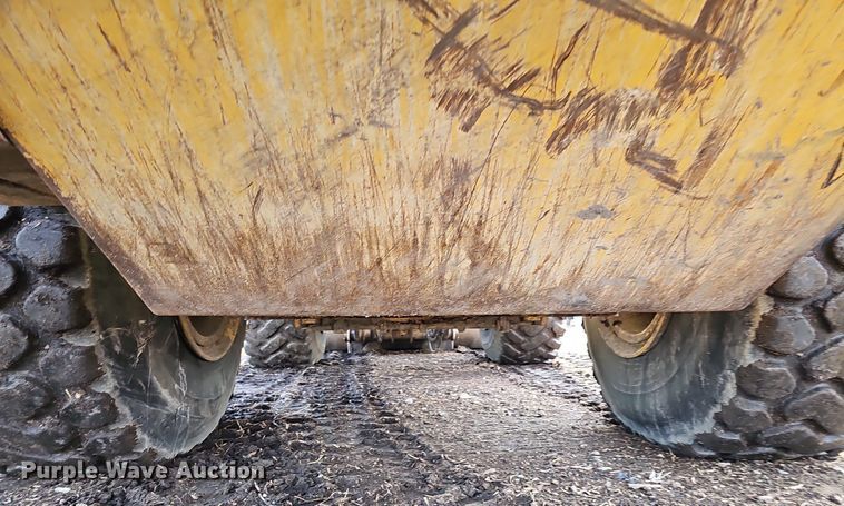 image for item DQ8653 2007 John Deere 644J wheel loader