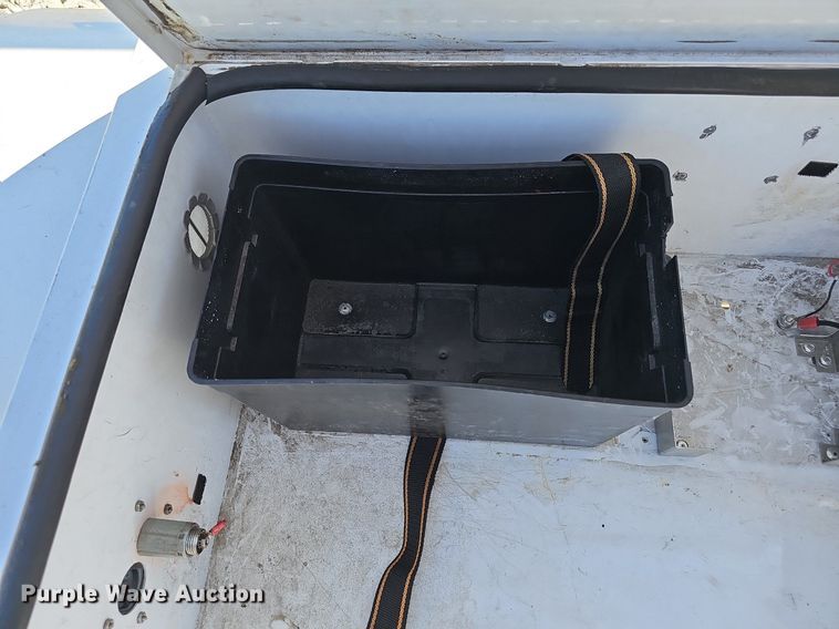 image for item DQ8703 1999 M.P.H. Industries TRL990523 radar trailer