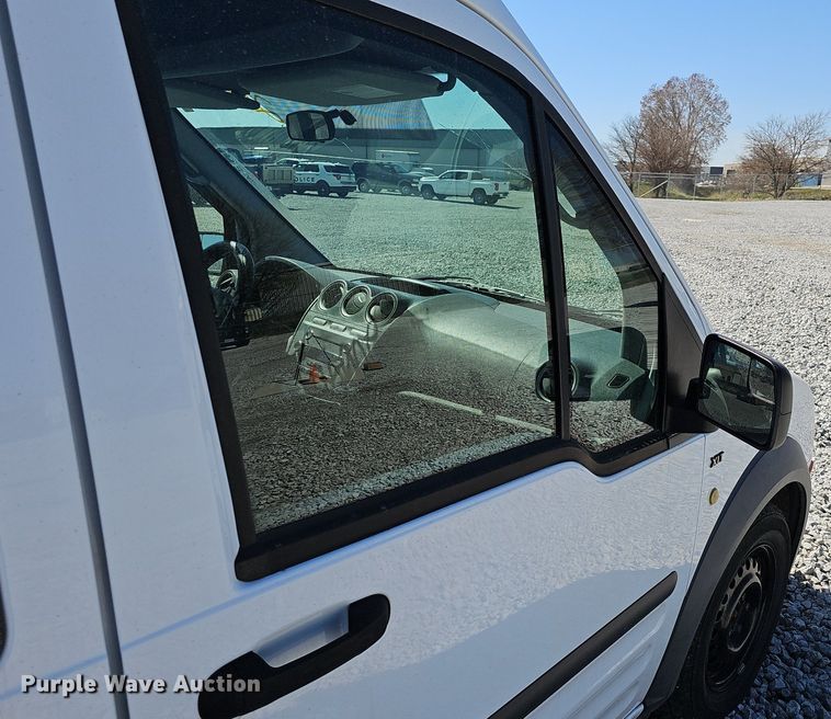 image for item DQ8705 2013 Ford Transit Connect XLT van