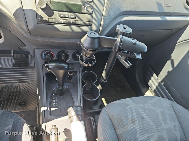 image for item DQ8705 2013 Ford Transit Connect XLT van