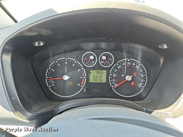 image for item DQ8705 2013 Ford Transit Connect XLT van