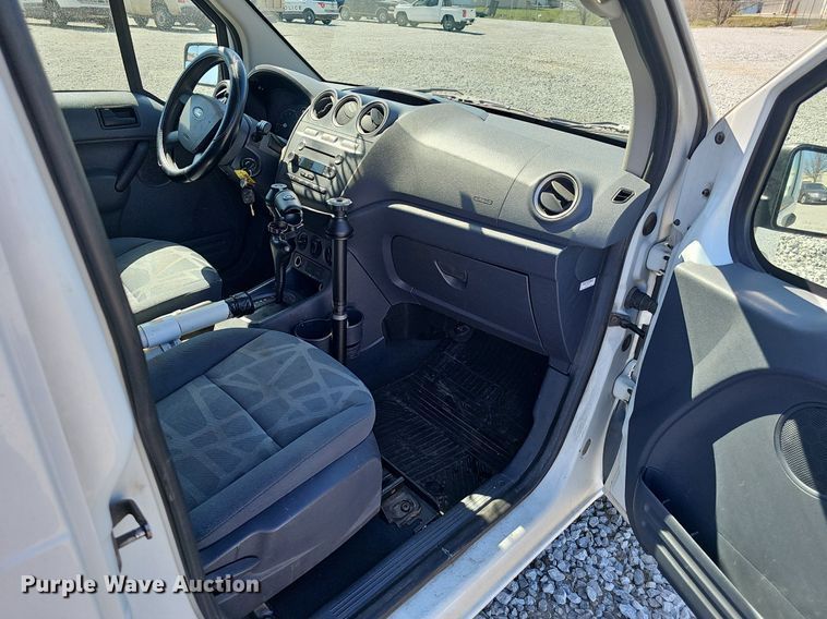 image for item DQ8705 2013 Ford Transit Connect XLT van