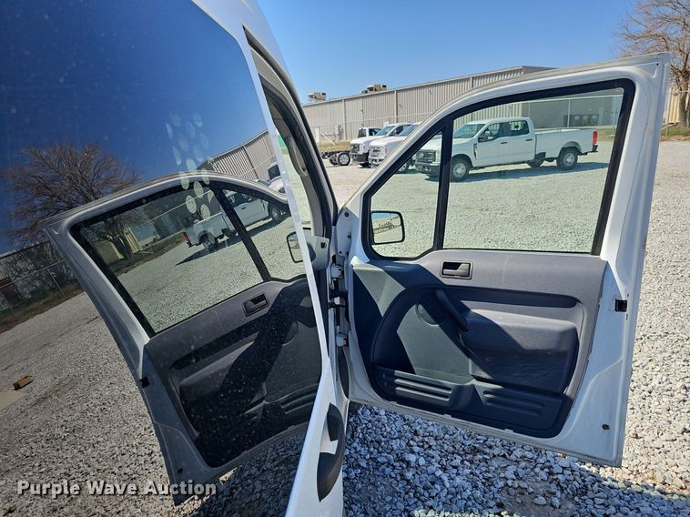 image for item DQ8705 2013 Ford Transit Connect XLT van