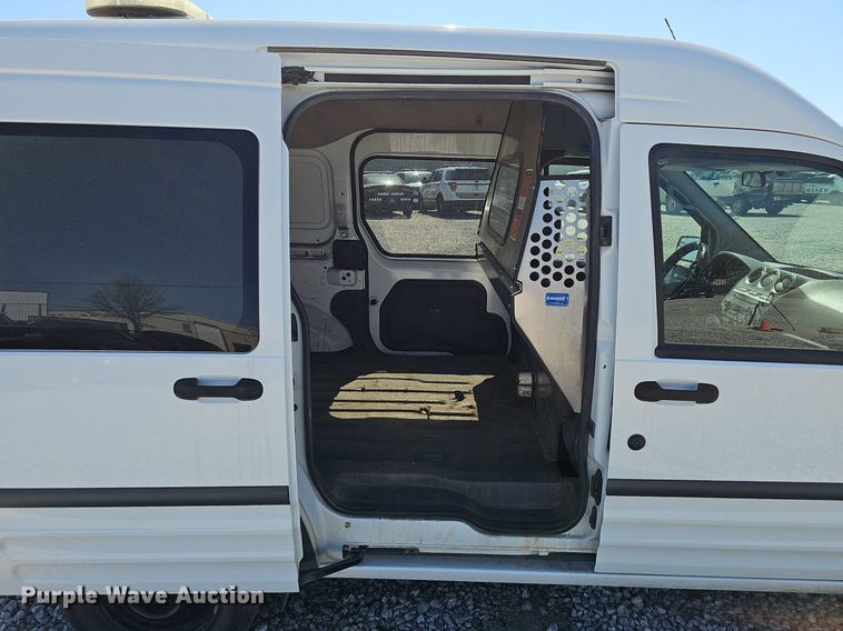 image for item DQ8705 2013 Ford Transit Connect XLT van