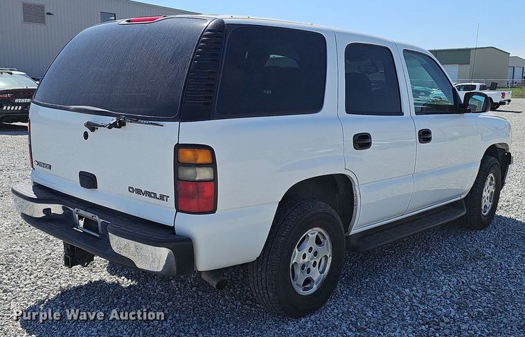 image for item DQ8706 2004 Chevrolet Tahoe SUV