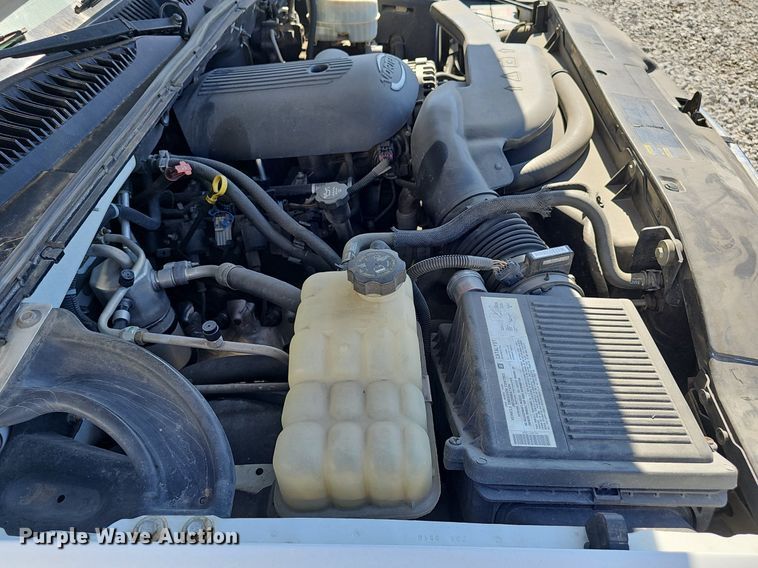 image for item DQ8706 2004 Chevrolet Tahoe SUV