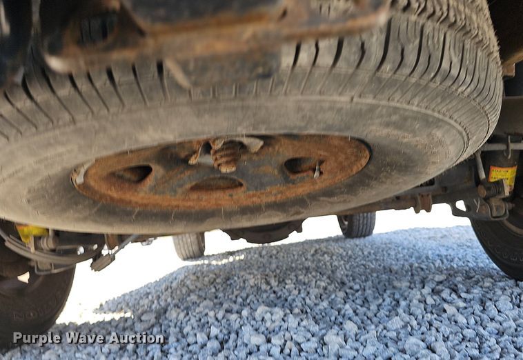 image for item DQ8706 2004 Chevrolet Tahoe SUV