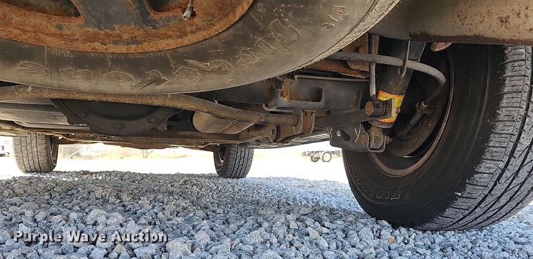 image for item DQ8706 2004 Chevrolet Tahoe SUV