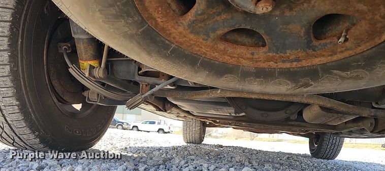 image for item DQ8706 2004 Chevrolet Tahoe SUV