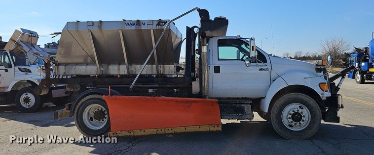 image for item DR5991 2013 Ford F750 Super Duty XL hook lift truck