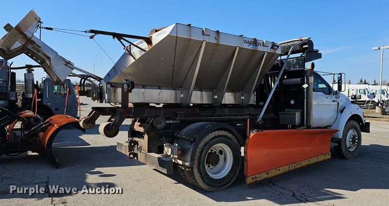 image for item DR5991 2013 Ford F750 Super Duty XL hook lift truck