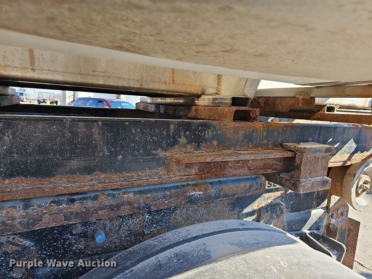 image for item DR5991 2013 Ford F750 Super Duty XL hook lift truck