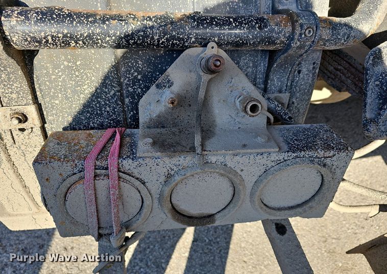 image for item DR5991 2013 Ford F750 Super Duty XL hook lift truck