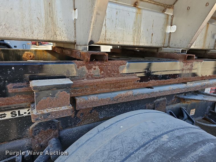 image for item DR5991 2013 Ford F750 Super Duty XL hook lift truck