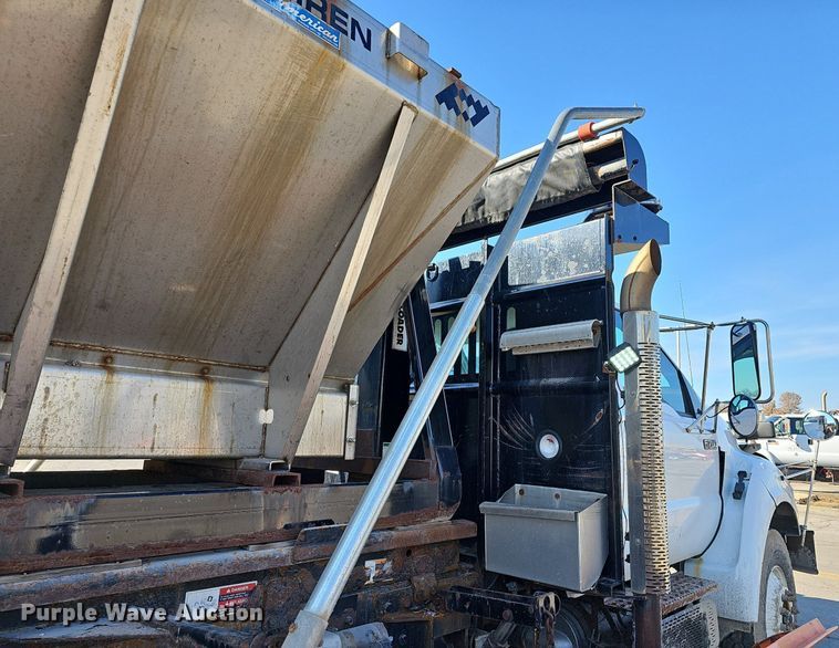 image for item DR5991 2013 Ford F750 Super Duty XL hook lift truck