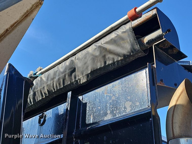 image for item DR5991 2013 Ford F750 Super Duty XL hook lift truck