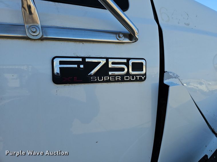 image for item DR5991 2013 Ford F750 Super Duty XL hook lift truck