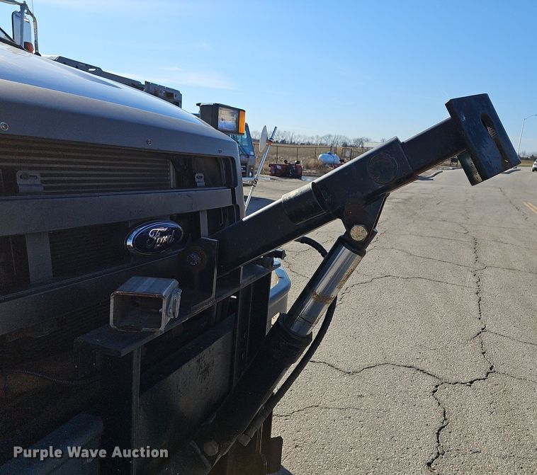image for item DR5991 2013 Ford F750 Super Duty XL hook lift truck