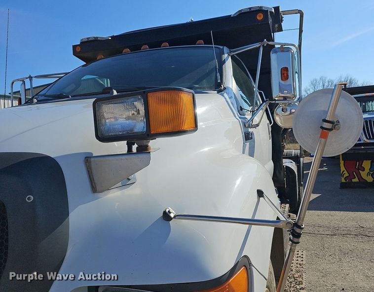 image for item DR5991 2013 Ford F750 Super Duty XL hook lift truck