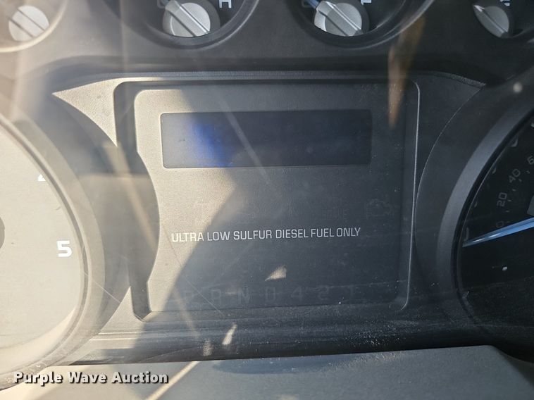 image for item DR5991 2013 Ford F750 Super Duty XL hook lift truck