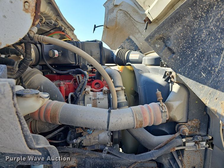 image for item DR5991 2013 Ford F750 Super Duty XL hook lift truck