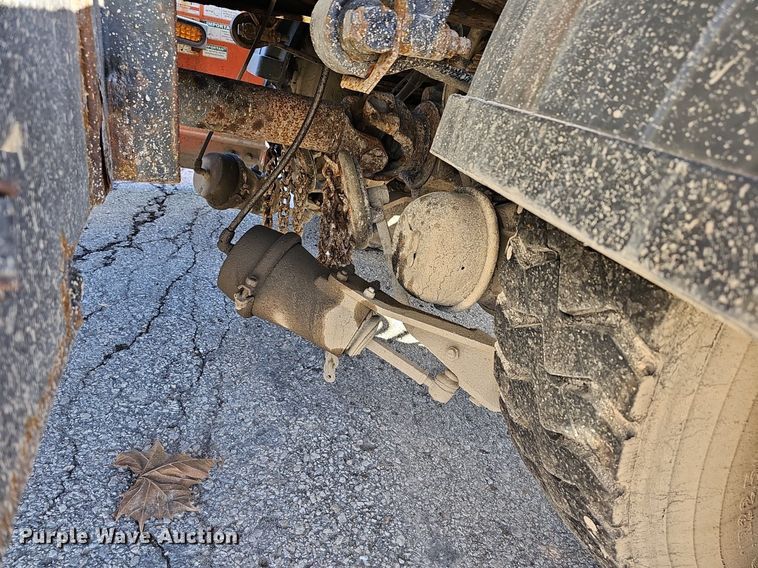 image for item DR5991 2013 Ford F750 Super Duty XL hook lift truck