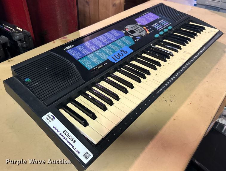 image for item EG0256 Yamaha AWM keyboard