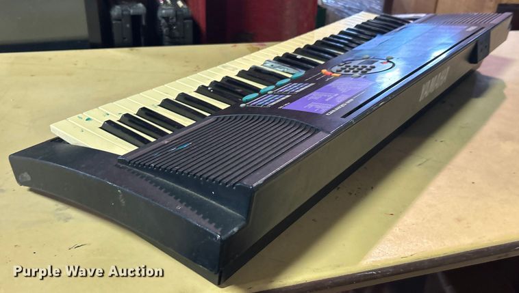 image for item EG0256 Yamaha AWM keyboard