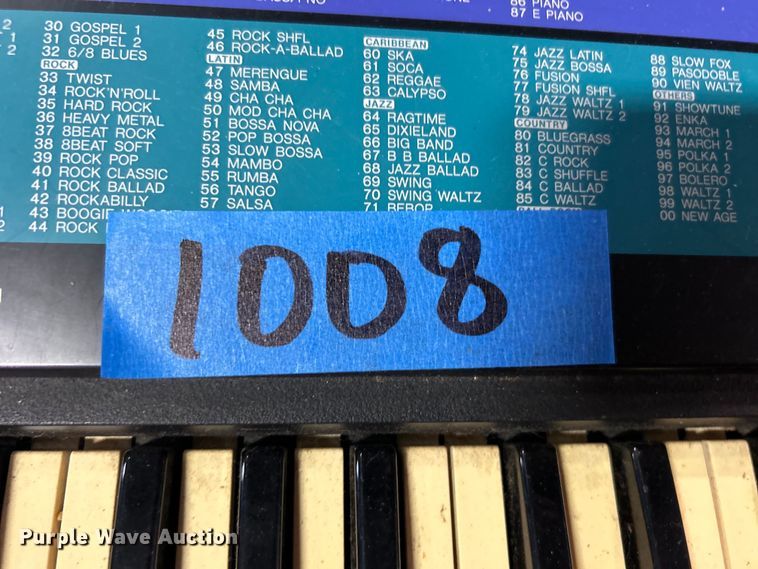 image for item EG0256 Yamaha AWM keyboard