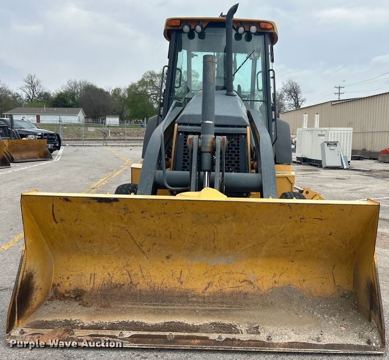 image for item EG0287 2011 John Deere 310SJ backhoe