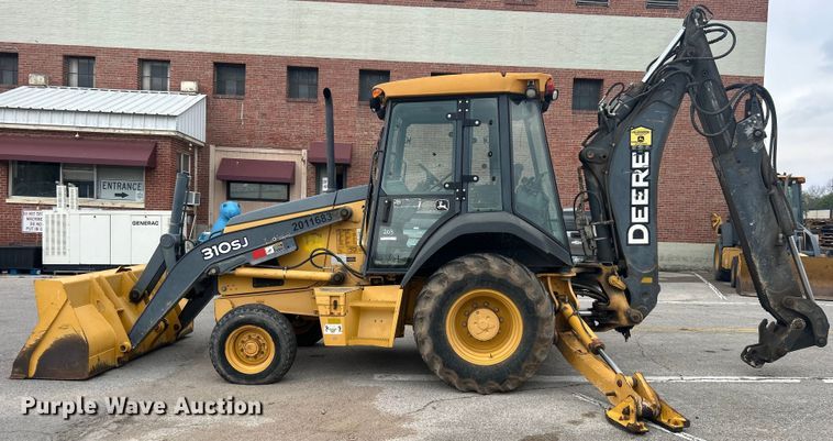 image for item EG0287 2011 John Deere 310SJ backhoe