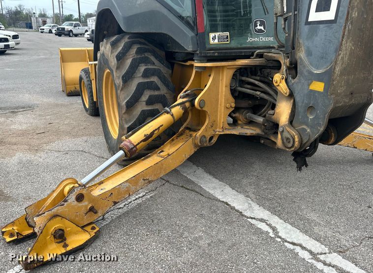 image for item EG0287 2011 John Deere 310SJ backhoe