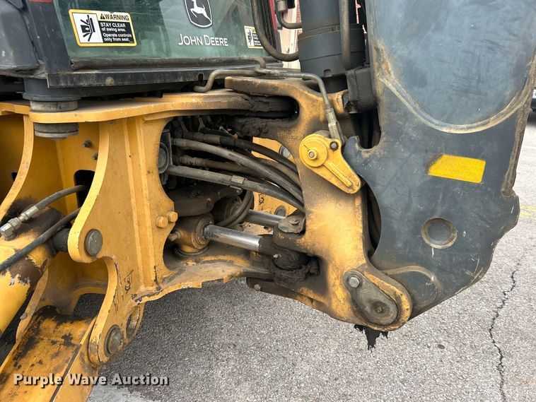 image for item EG0287 2011 John Deere 310SJ backhoe