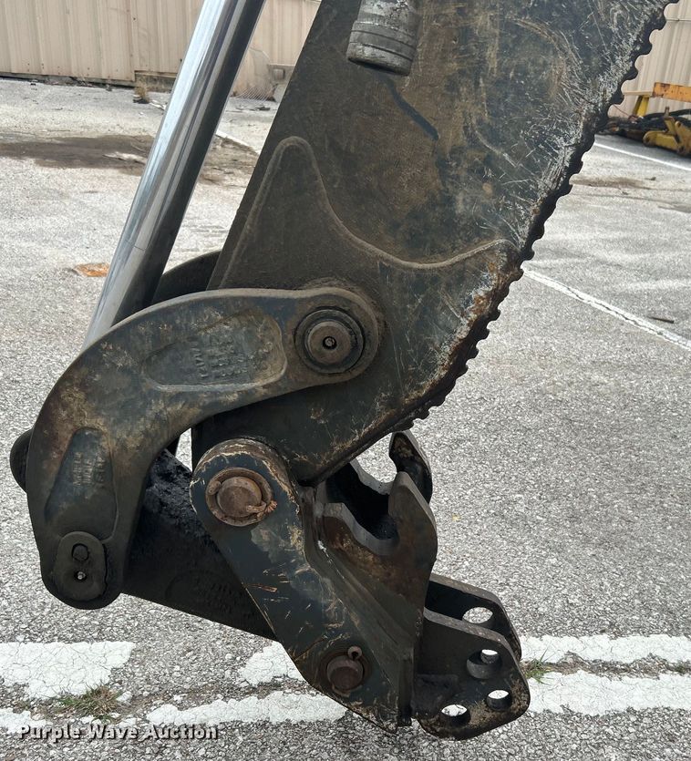 image for item EG0287 2011 John Deere 310SJ backhoe