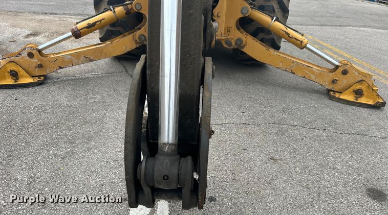 image for item EG0287 2011 John Deere 310SJ backhoe