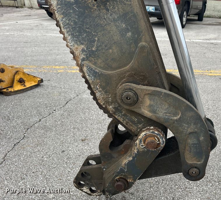 image for item EG0287 2011 John Deere 310SJ backhoe