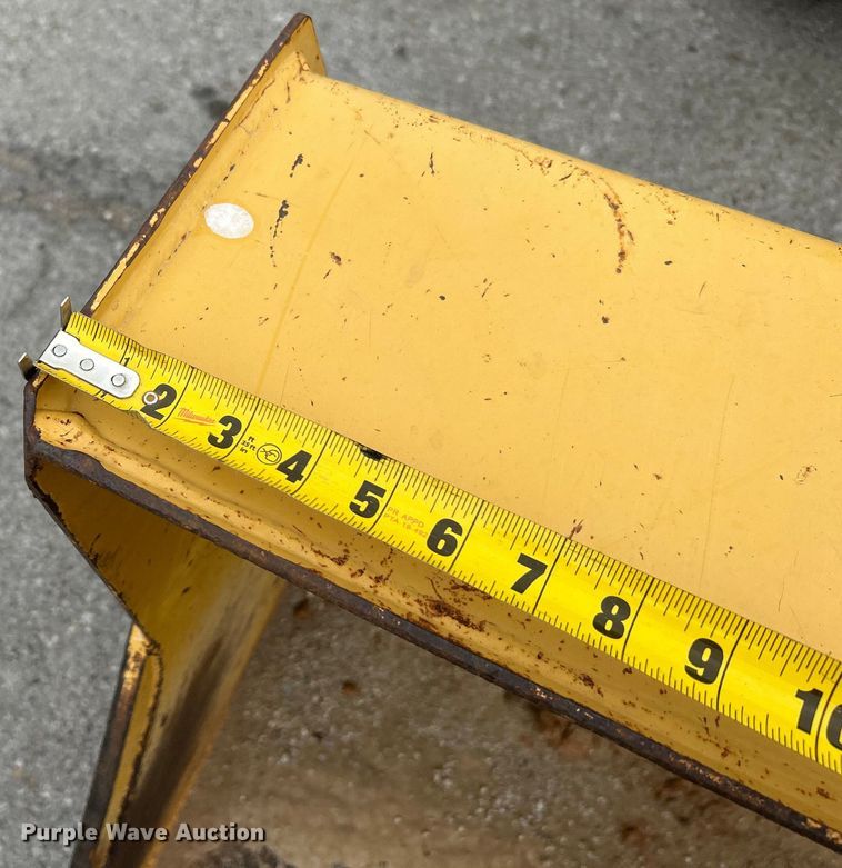 image for item EG0287 2011 John Deere 310SJ backhoe