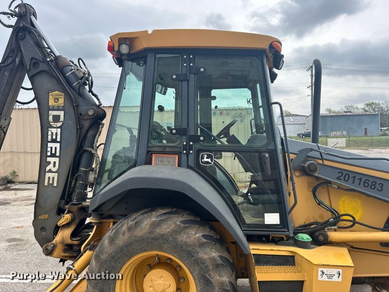 image for item EG0287 2011 John Deere 310SJ backhoe