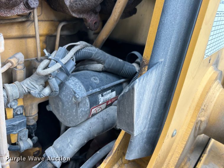 image for item EG0287 2011 John Deere 310SJ backhoe