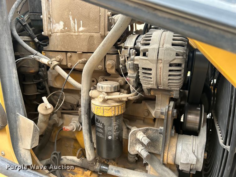 image for item EG0287 2011 John Deere 310SJ backhoe