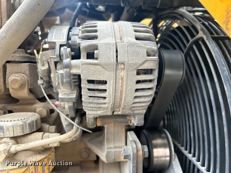 image for item EG0287 2011 John Deere 310SJ backhoe