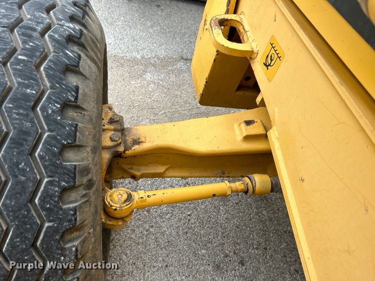 image for item EG0287 2011 John Deere 310SJ backhoe